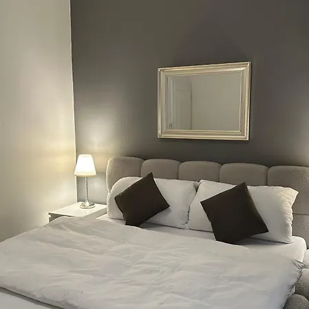 Stylish By Charles Bridge